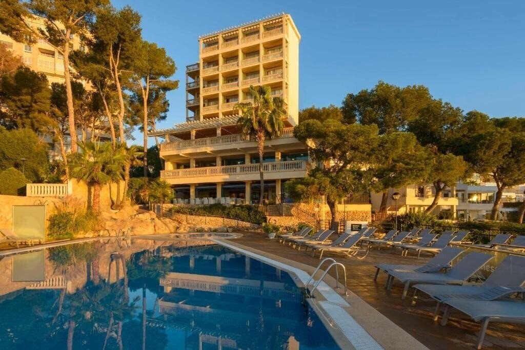 Изображение Barcelo Illetas Albatros (ex. Barcelo Albatros) 4*