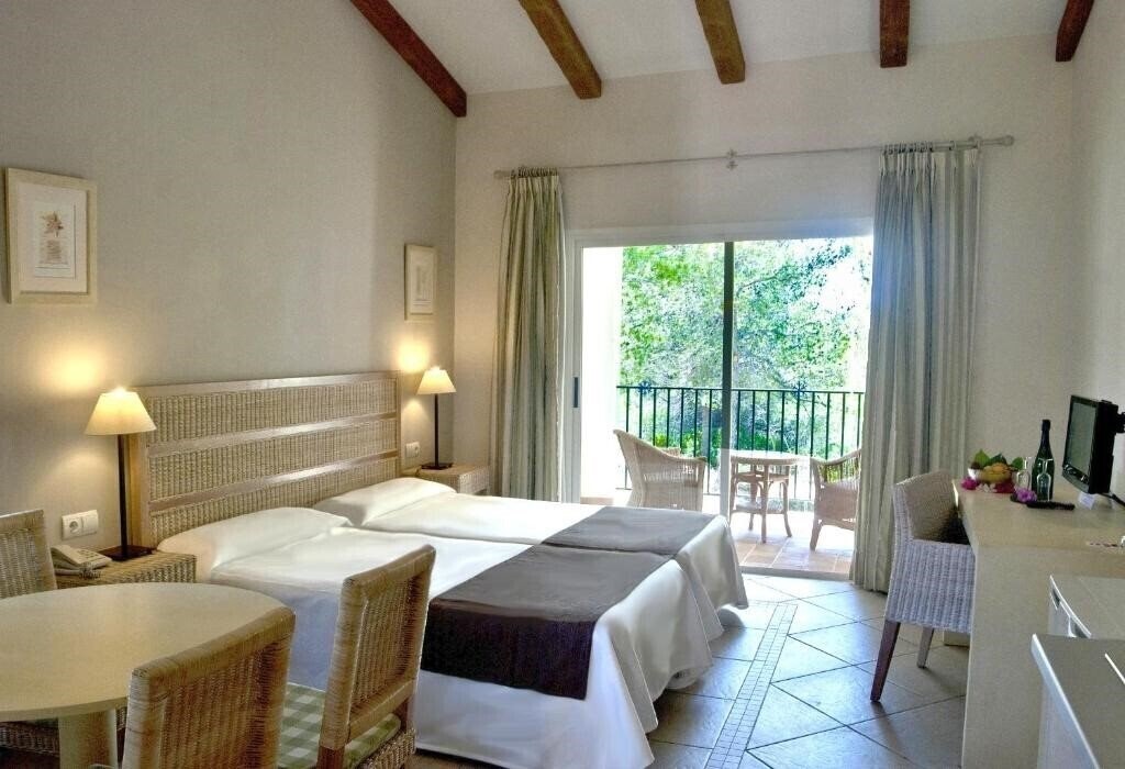 Фото Fergus Club Europa 4*