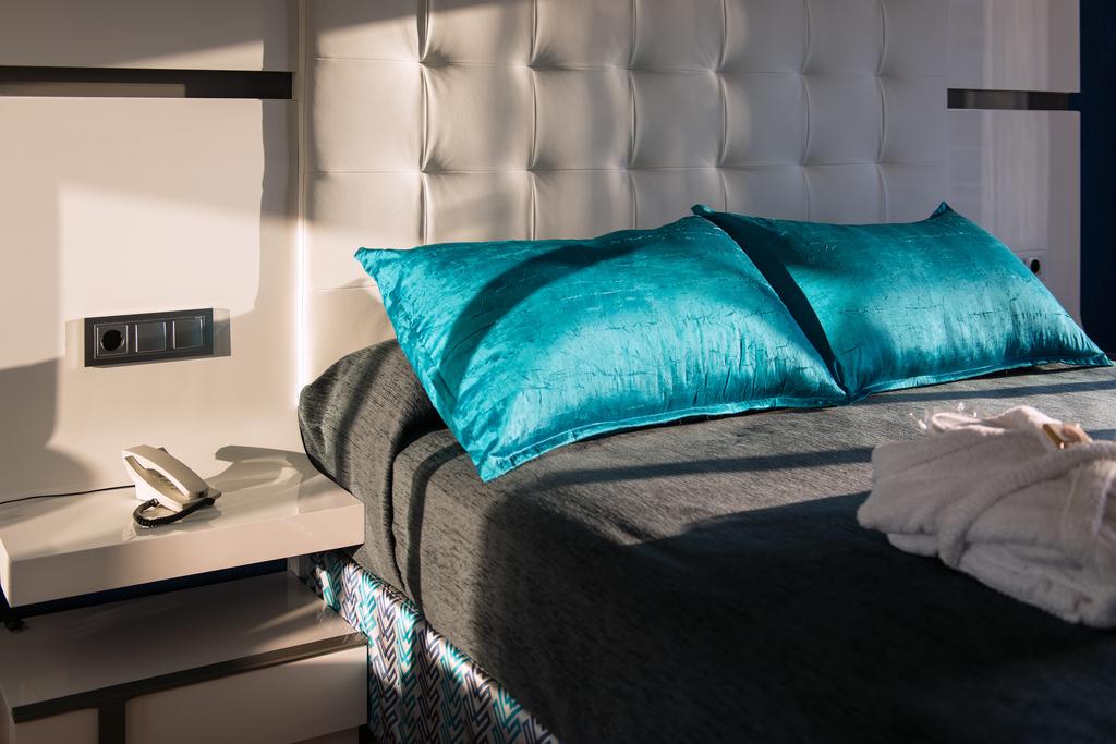 Отель Salles Hotels Marina Portals 4*