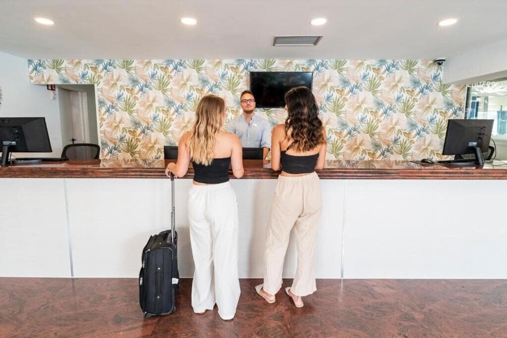 Amic Horizonte 3* суреті