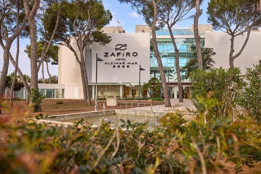 Eix Alzinar Mar 4* суреті