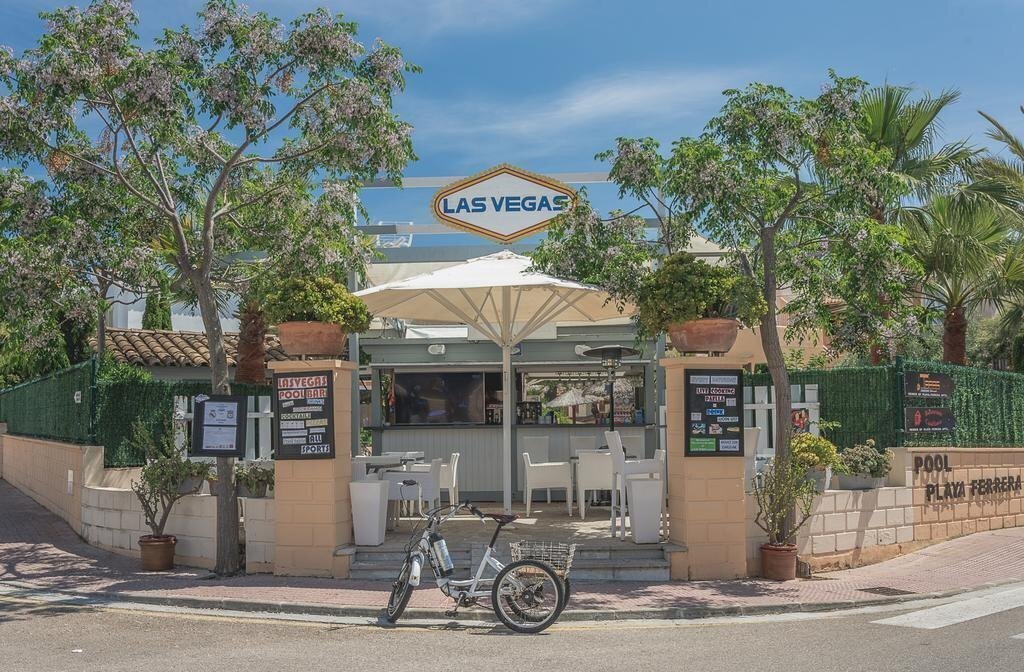 Фото Apartamentos Playa Ferrera 2*