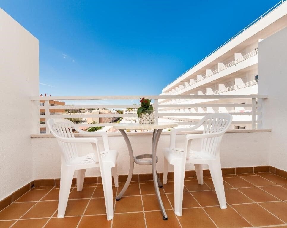 Изображение Globales Pionero / Globales Santa Ponsa Park 4*