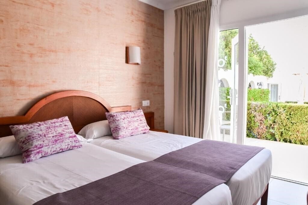 D'Or 2* қонақ үйі