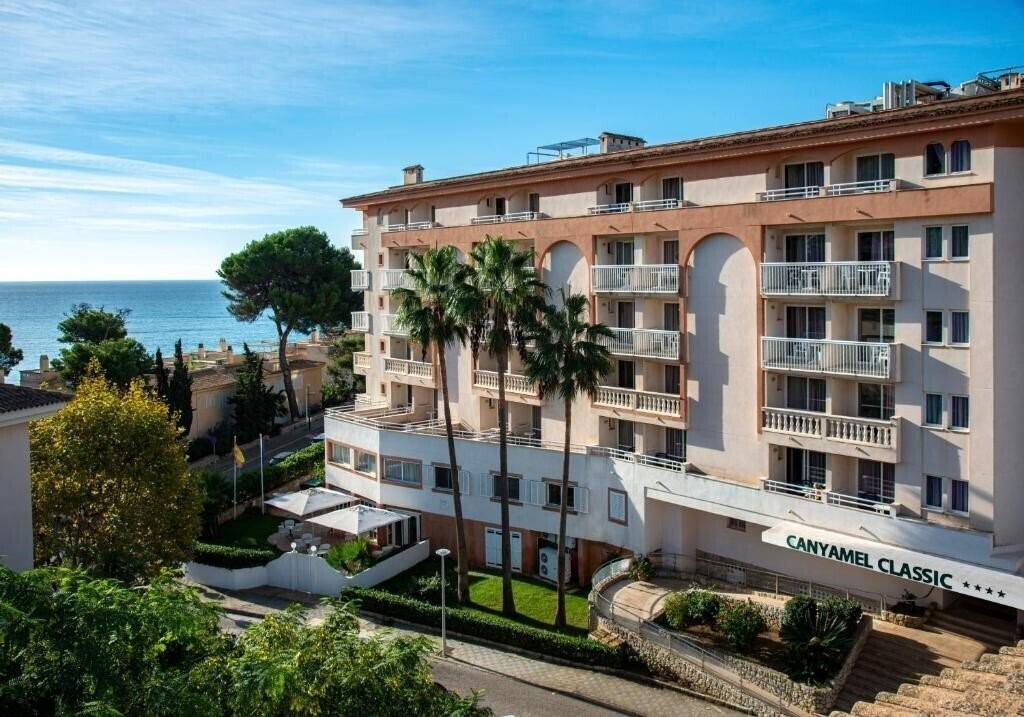Отель Canyamel Classic 4*