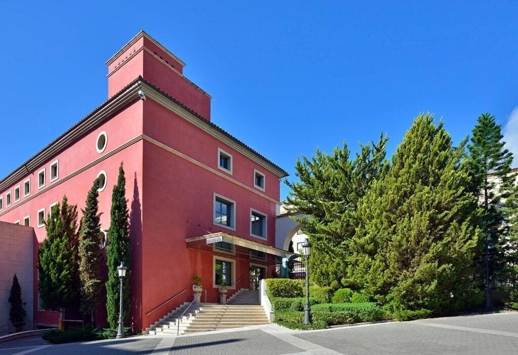 Gran Melia Victoria 5* фотосуреті