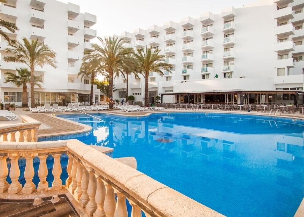 Globales Maioris (ex. Ola Club) 4* суреті