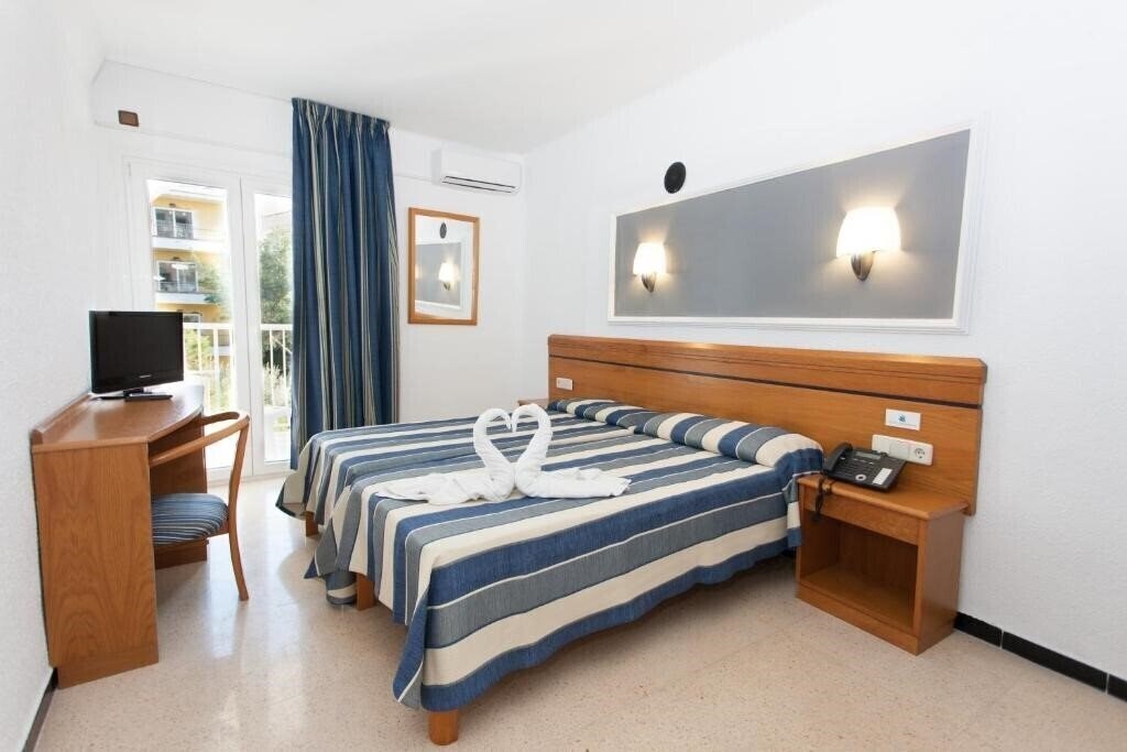 Фото Cassandra 2*