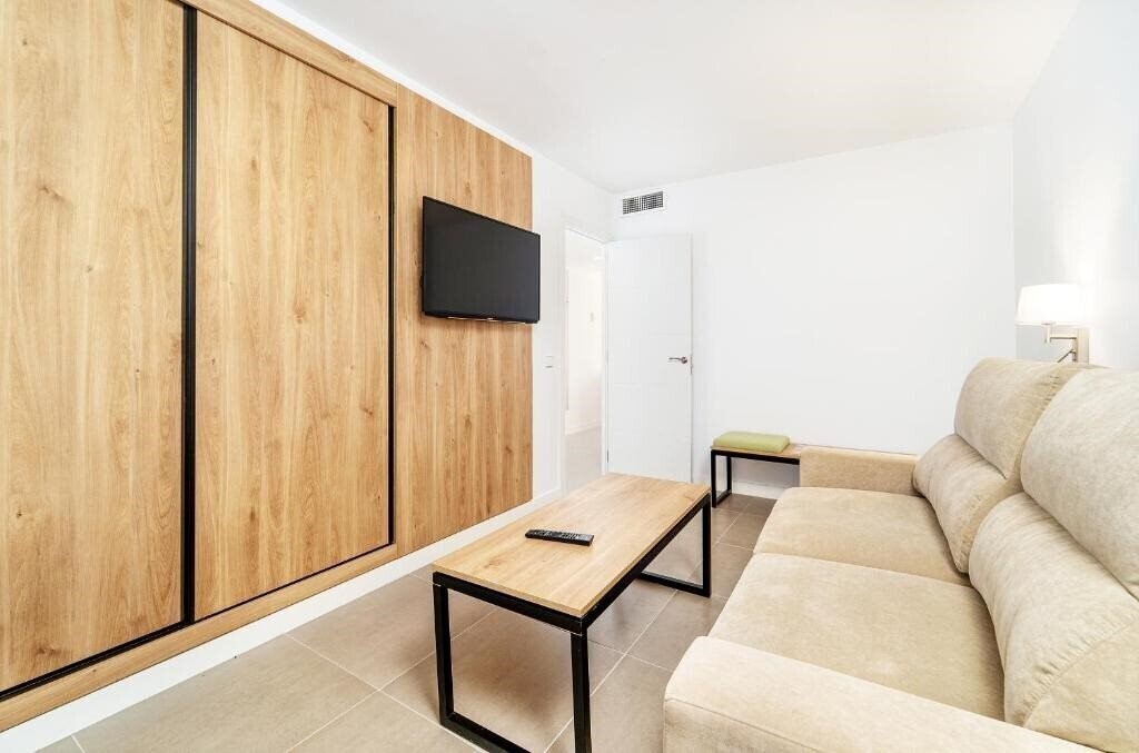 Som Siurell 3* суреті