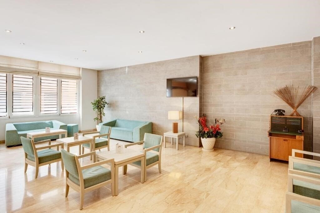 Картинка Abelux 2*