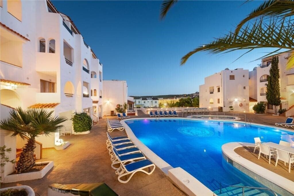 Apartamentos Holiday Park 2* фотосуреті