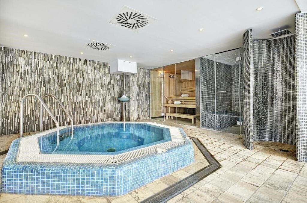 Grupotel Acapulco Playa 4* фотосуреті