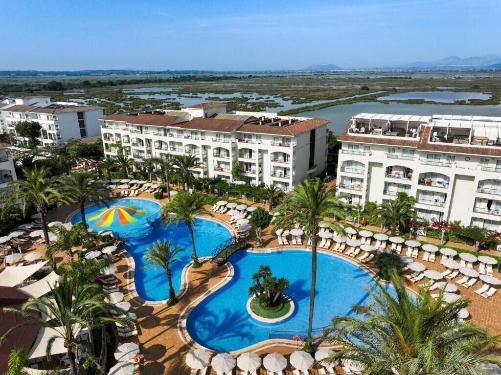 Отель Viva Blue 4*