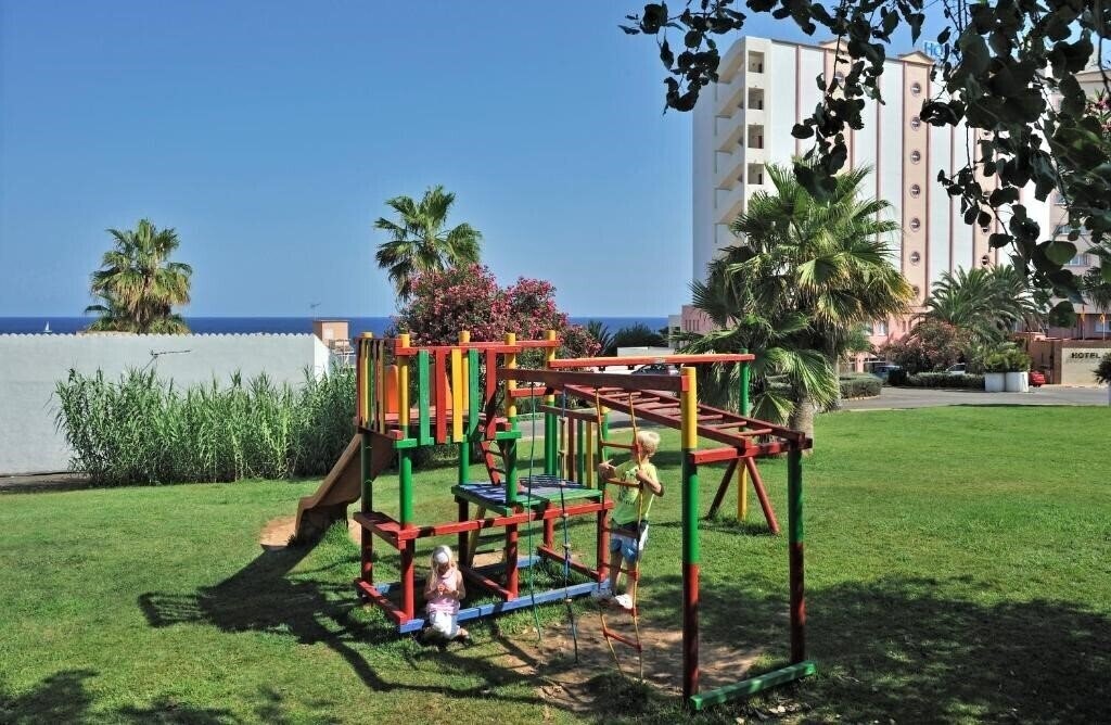 Globales America 4* суреті