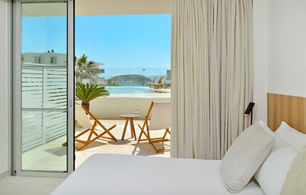 Фото Innside by Melia Calvia Beach 4*