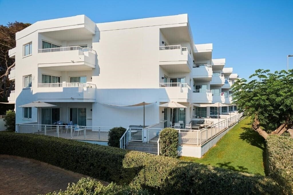Hipotels Cala Bona Club 4* суреті