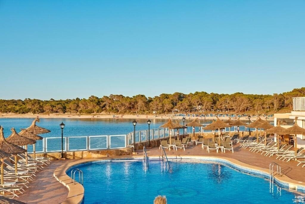 Universal Hotel Marques 4* фотосуреті