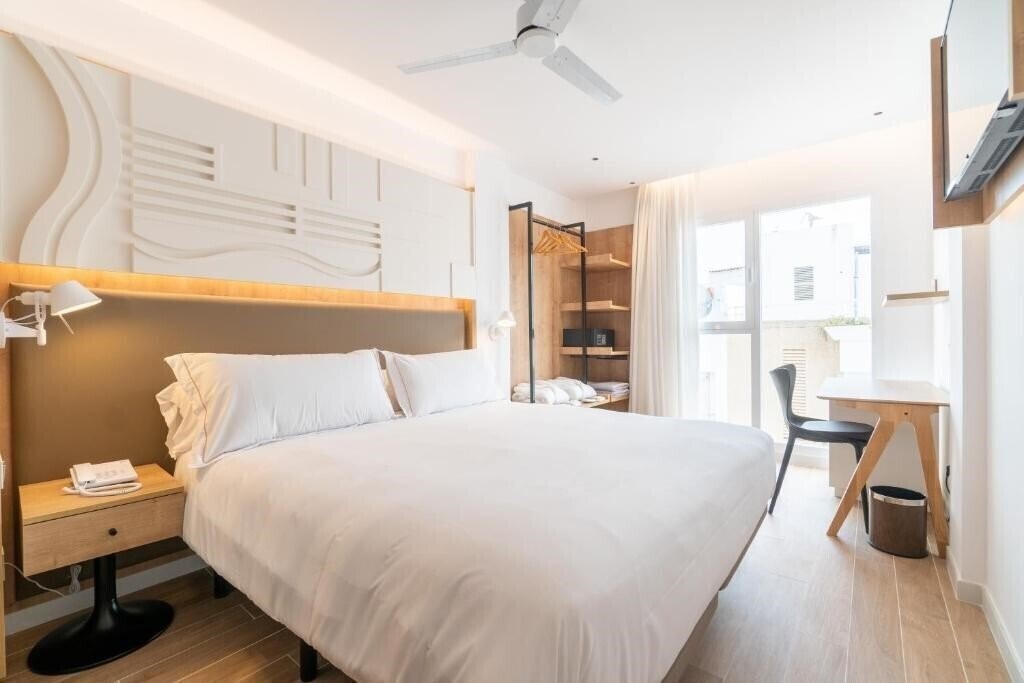 Фото Senator Cala Millor 4*