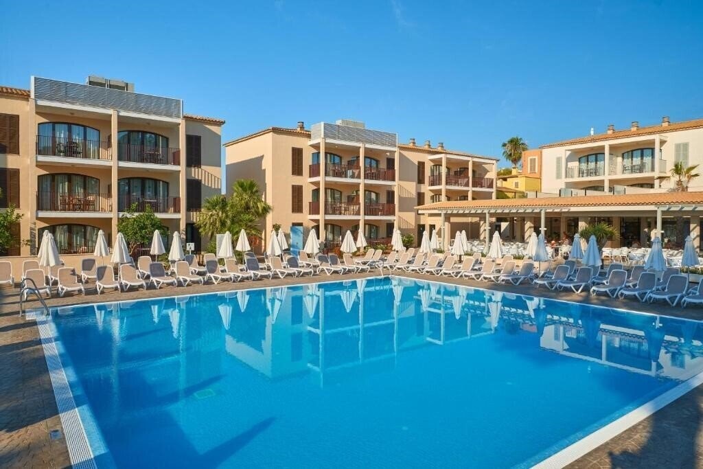Отель Protur Floriana Resort 3*