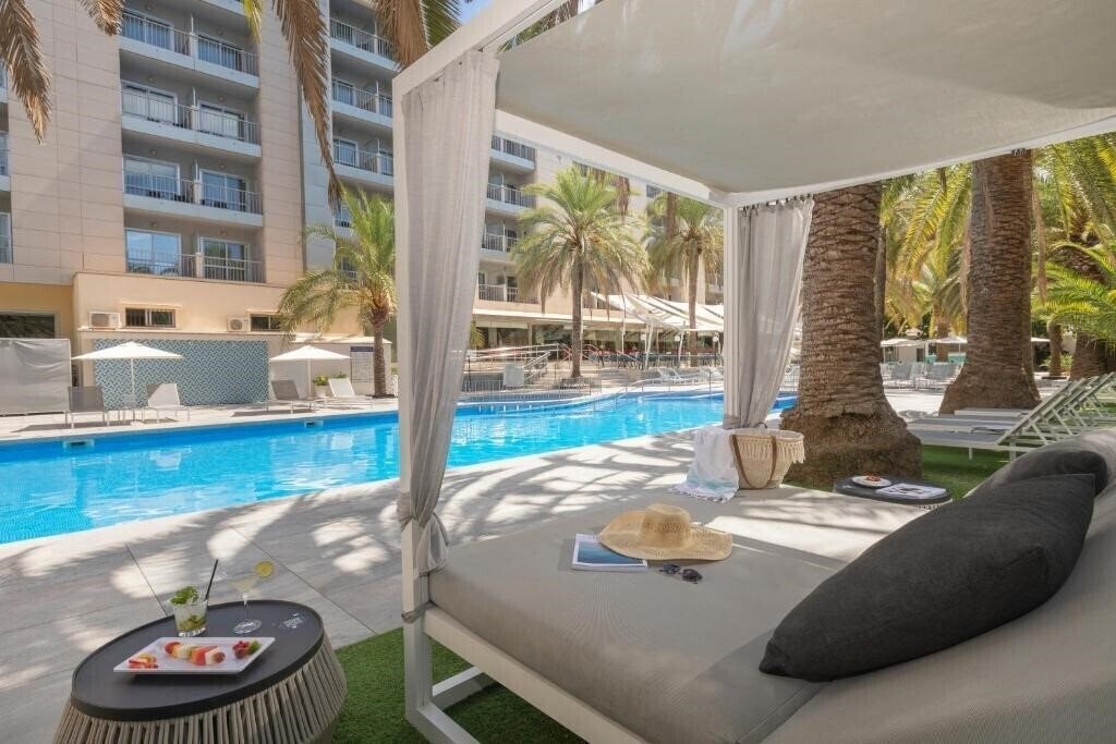 Cosmopolitan (Playa De Palma) 4* суреті