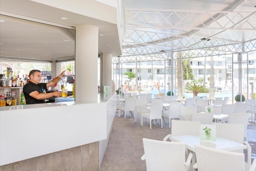 Protur Badia Park Aparthotel 4* суреті