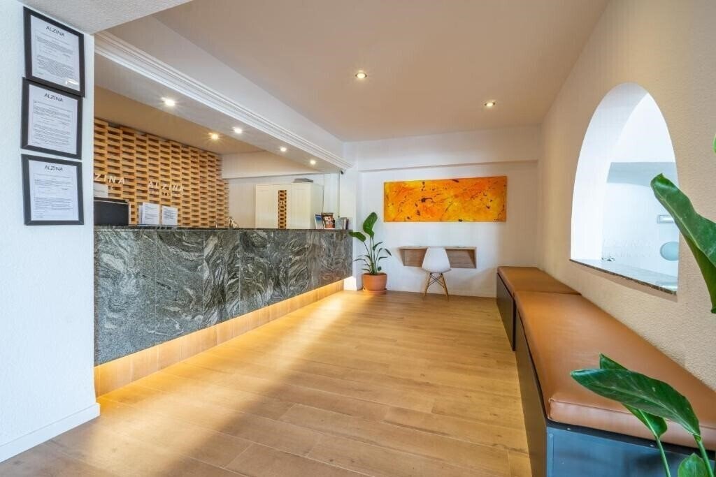 Hostal Alcina 1* фотосуреті