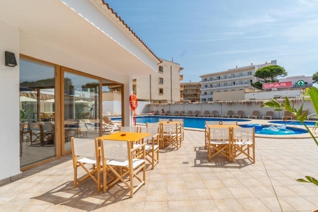 Hostal Alcina 1* суреті