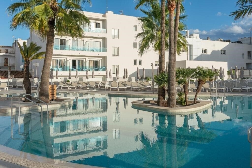 Фотография Cala Bona 4*