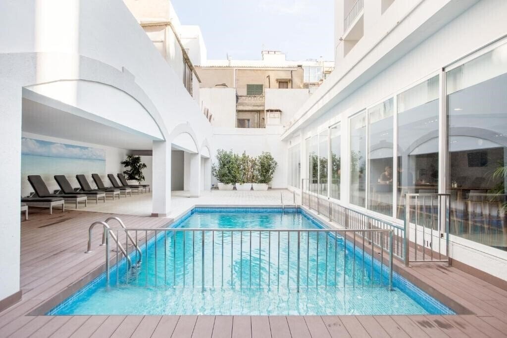 Planet One 3* қонақ үйі