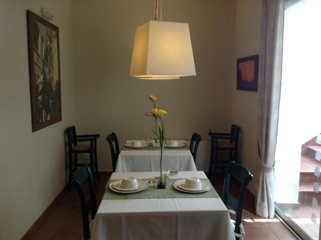Hotel Es Mercadal 3* суреті