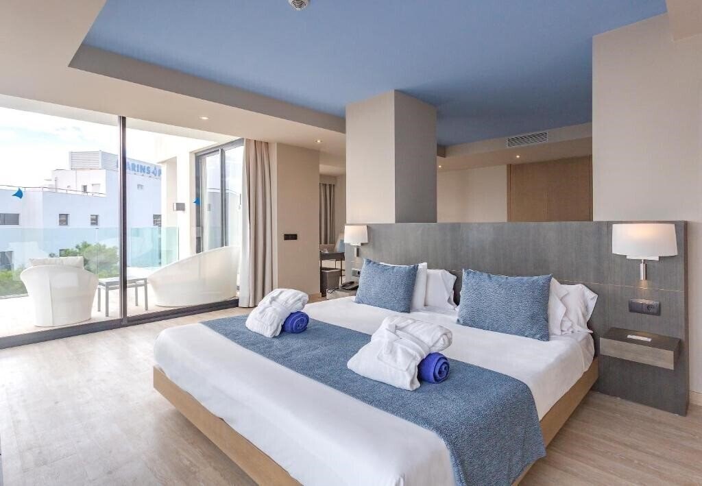 Marins Playa 4* суреті