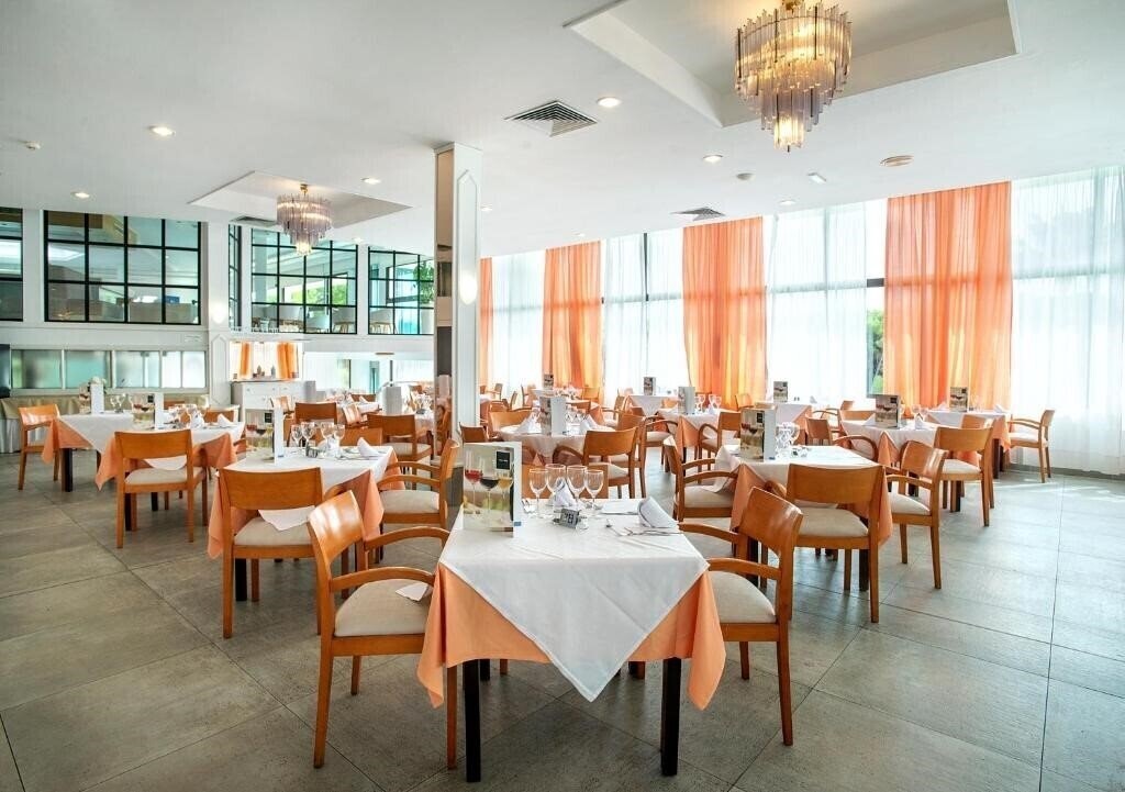 Exagon Park 4* суреті