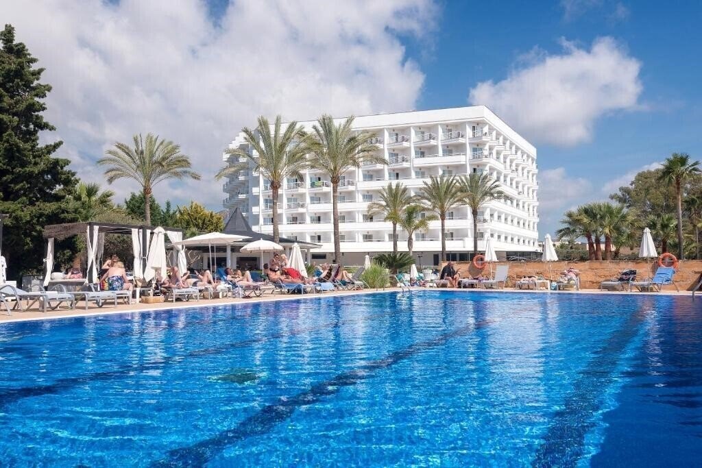 Cala Millor Garden 4* қонақ үйі