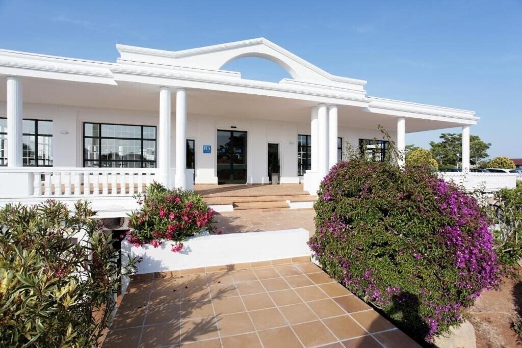 Grupotel Mar De Menorca 3* суреті