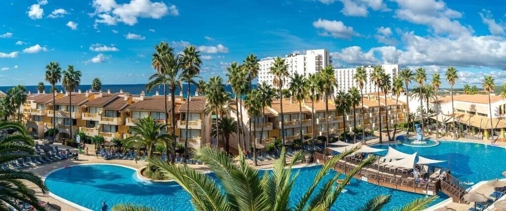 Отель Royal Son Bou Family Club 4*