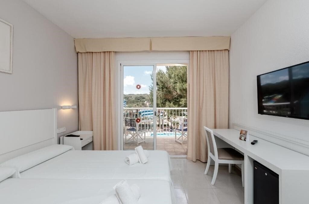 Фото Club Hotel Aguamarina 3*