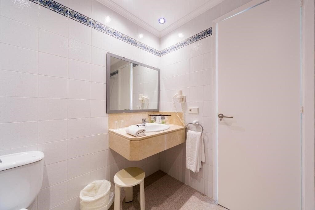 Globales Cala'N Blanes 3* фотосуреті