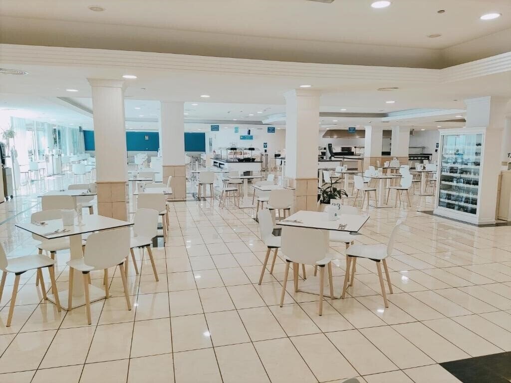 Interpalace Hotel 4* суреті