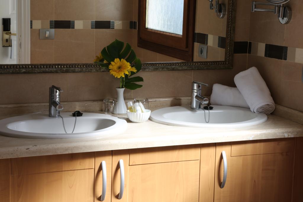 The Suites At Beverly Hills 3* суреті