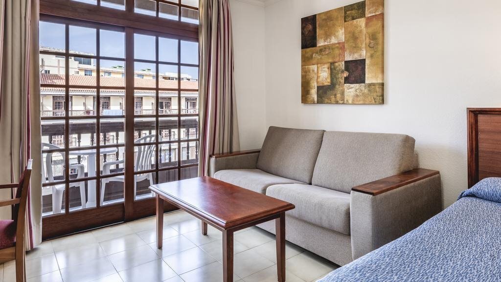 Apartamentos Be Smart Florida (ex. Luabay Florida) 3* суреті