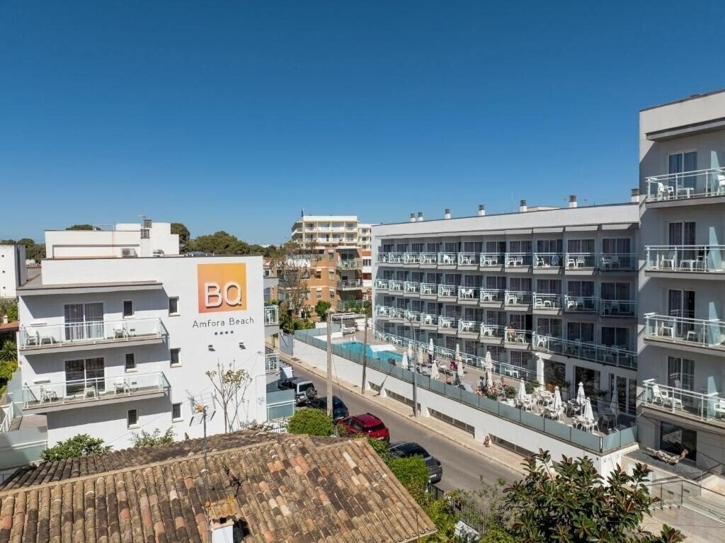Отель BQ Amfora Beach 4*