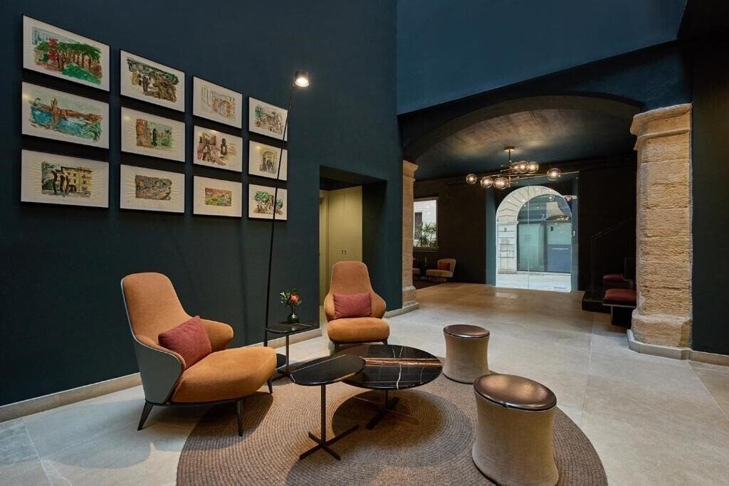 Отель Sant Jaume Design 5*