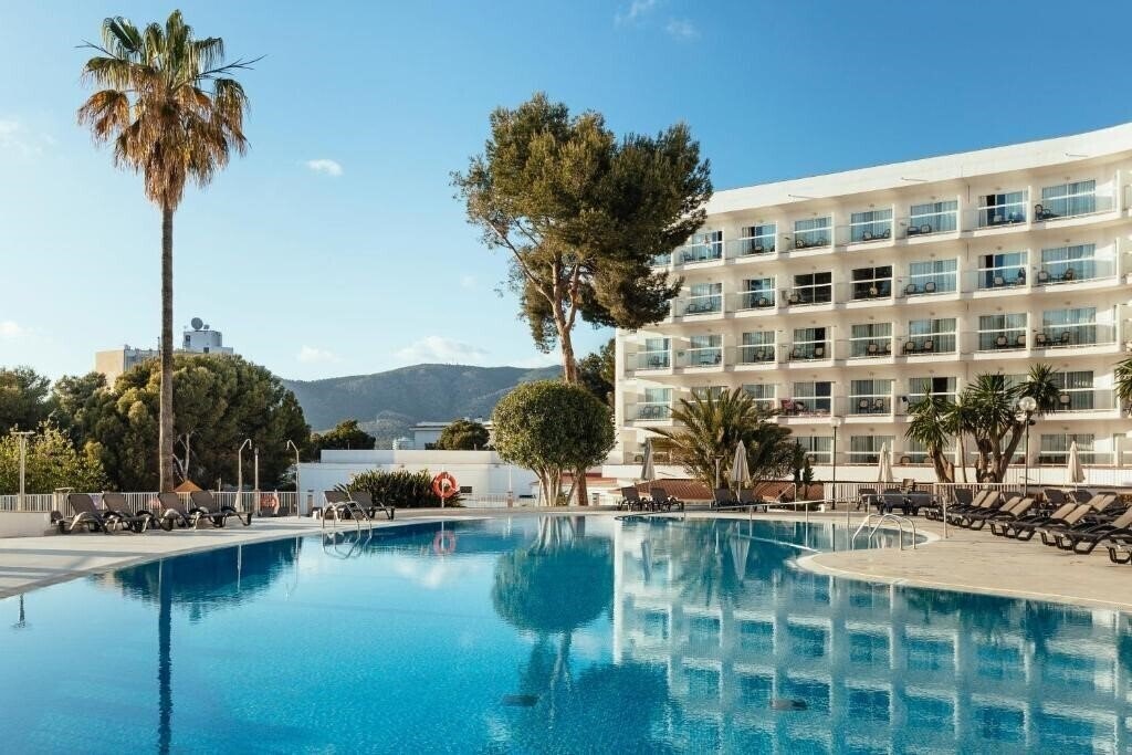 Фото Ilunion Palmanova Mallorca (ex. AluaSun Torrenova) 4*