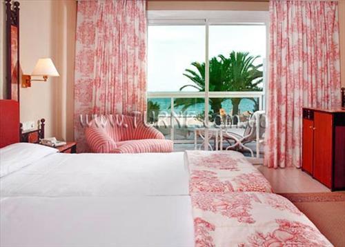 Sol Cala Blanca 4* суреті