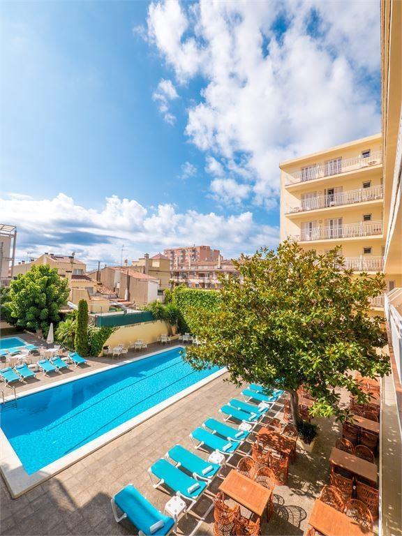 Checkin Pineda (ex. Koppers) 3* қонақ үйі