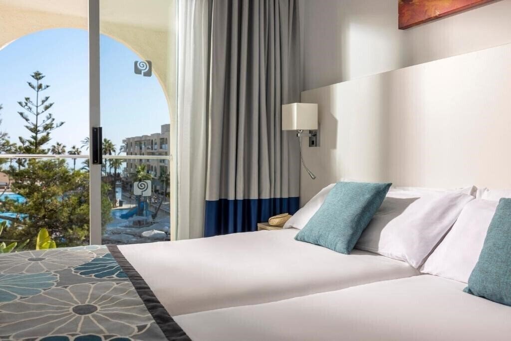 Фотография Grupotel Alcudia Suite 3*