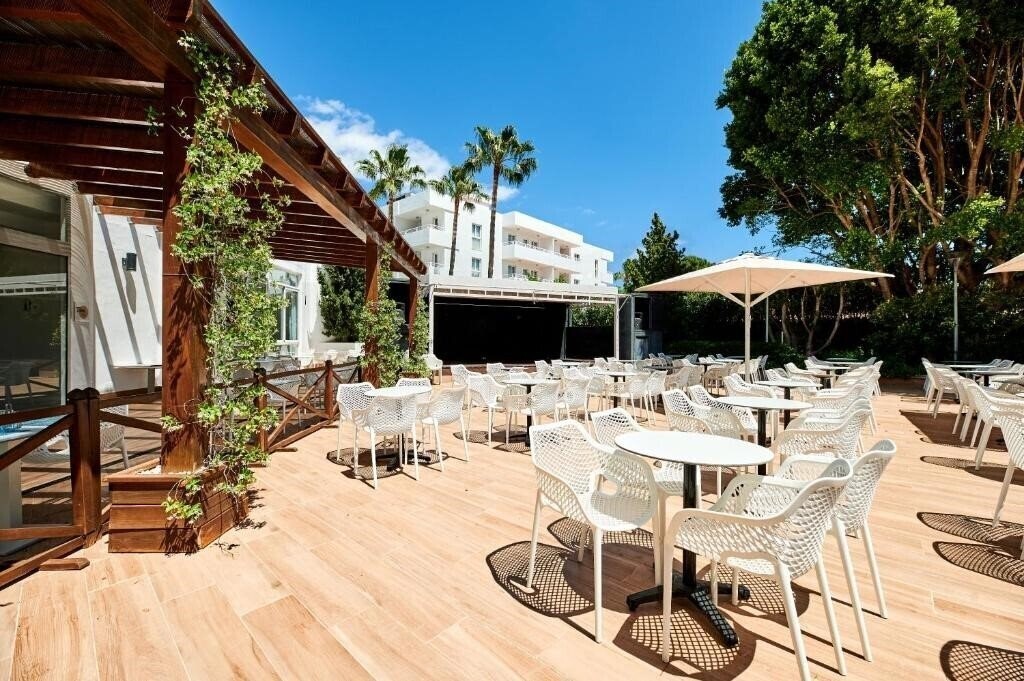 Изображение Aluasun Continental Park Hotel & Apartments 4*