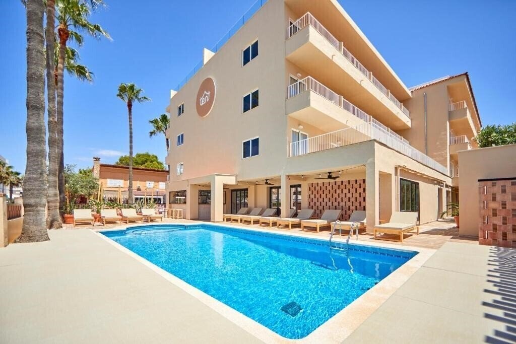 Отель Capi Playa 3*