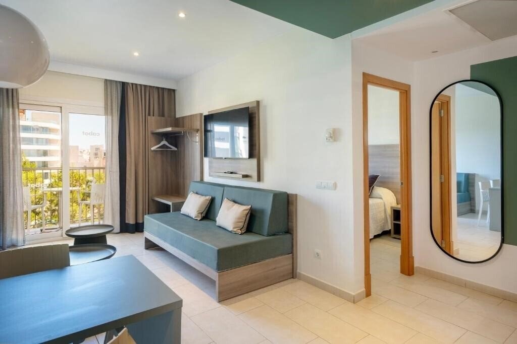 Tres Torres 2* суреті