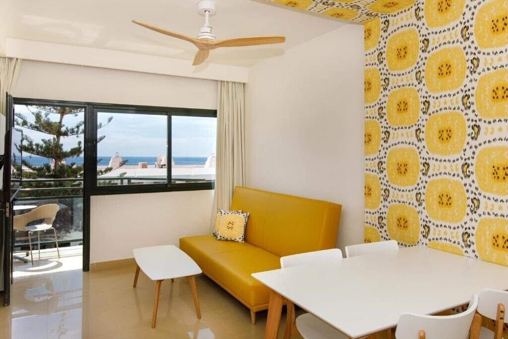 Africana 2* суреті